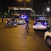 Imagen de archivo de un control de la Policía Local en al zona del Marítimo.