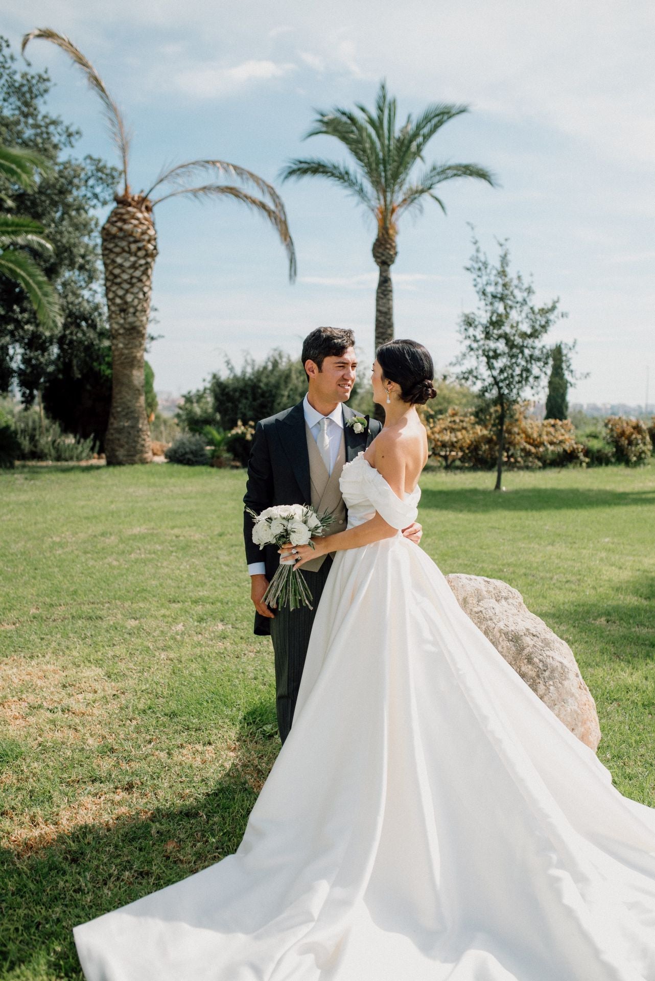 La boda de la empresaria Lola Ribas y el torero Jesús Chover estuvo lleno de momentos emotivos y divertidos.