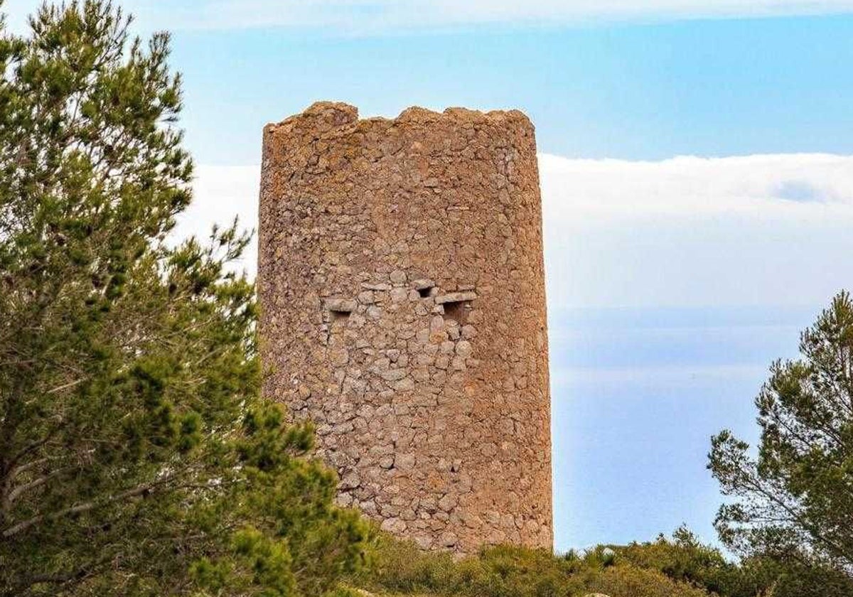 La Torre Ebri formó parte de un castillo en el siglo XVI.