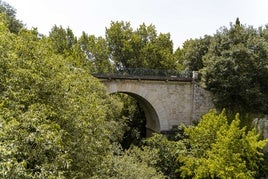 Puente de acceso a Albaida que será rehabilitado.