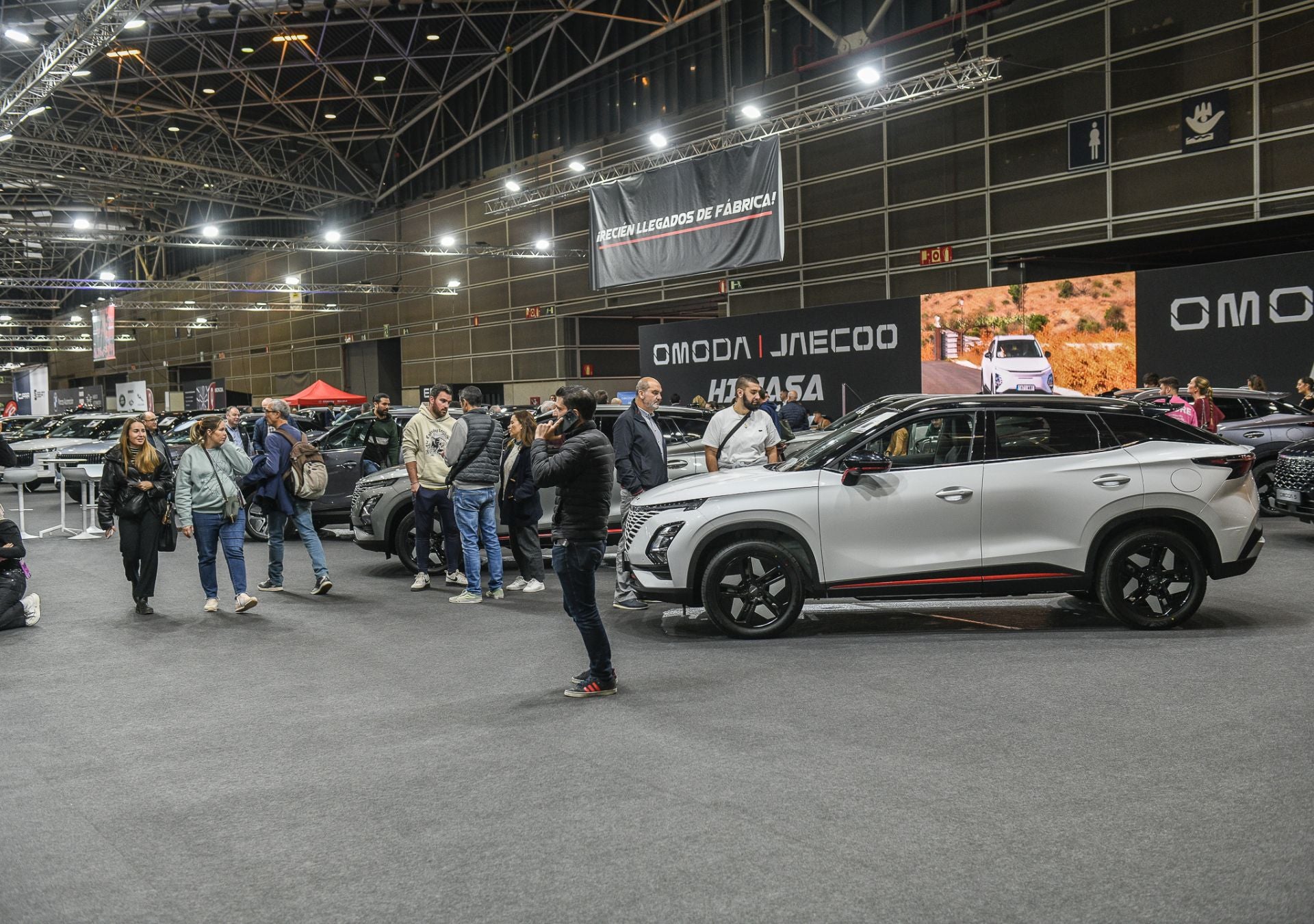 Otra jornada de récord en la Feria del automóvil de Valencia