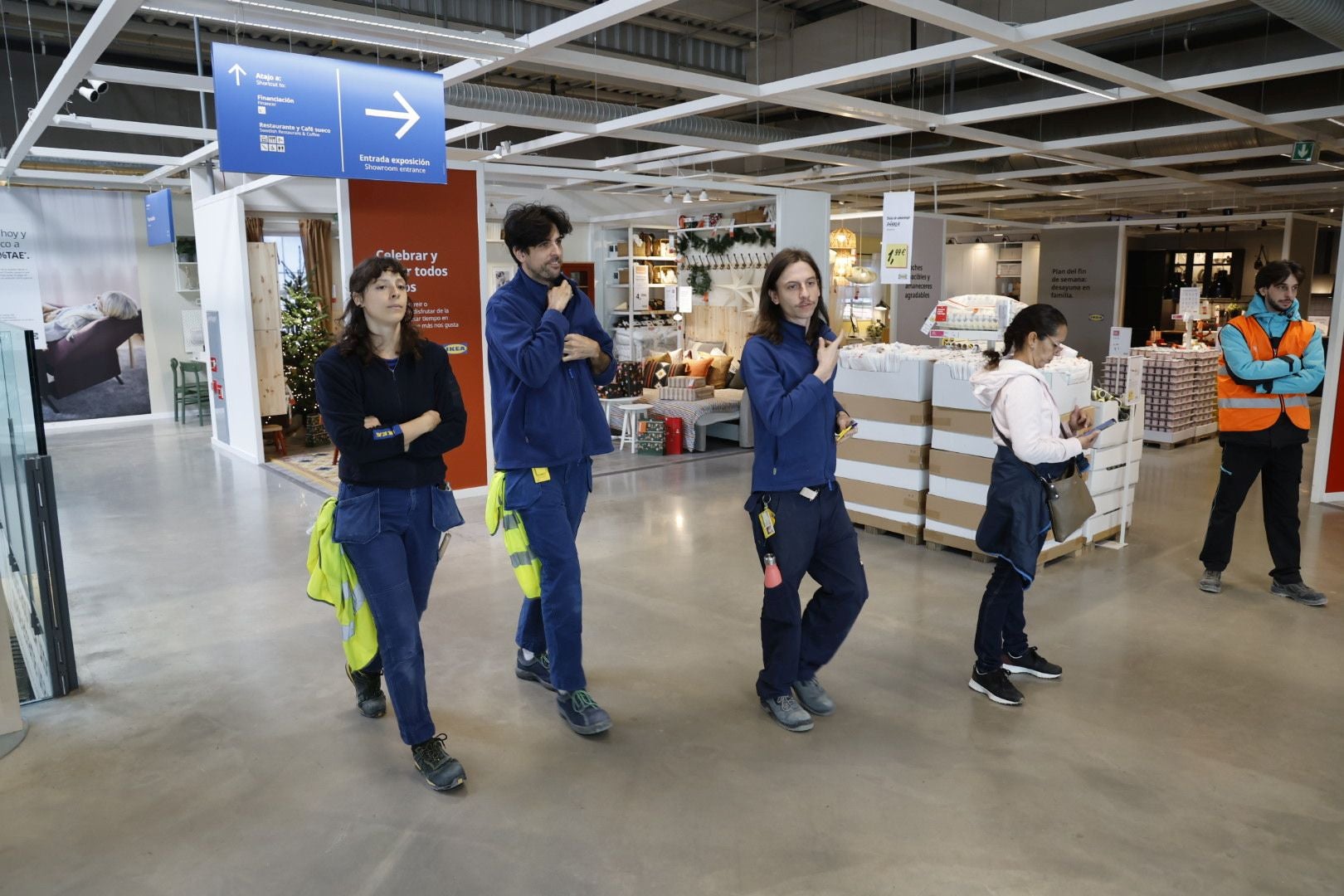 Así ha sido la reapertura de Ikea en Alfafar