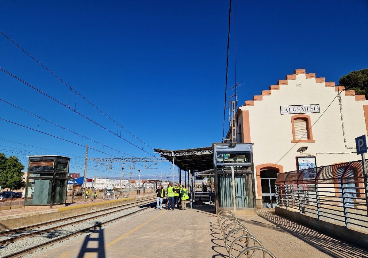 Estación de Algemesí,en la línea C-2, reparada tras la DANA.