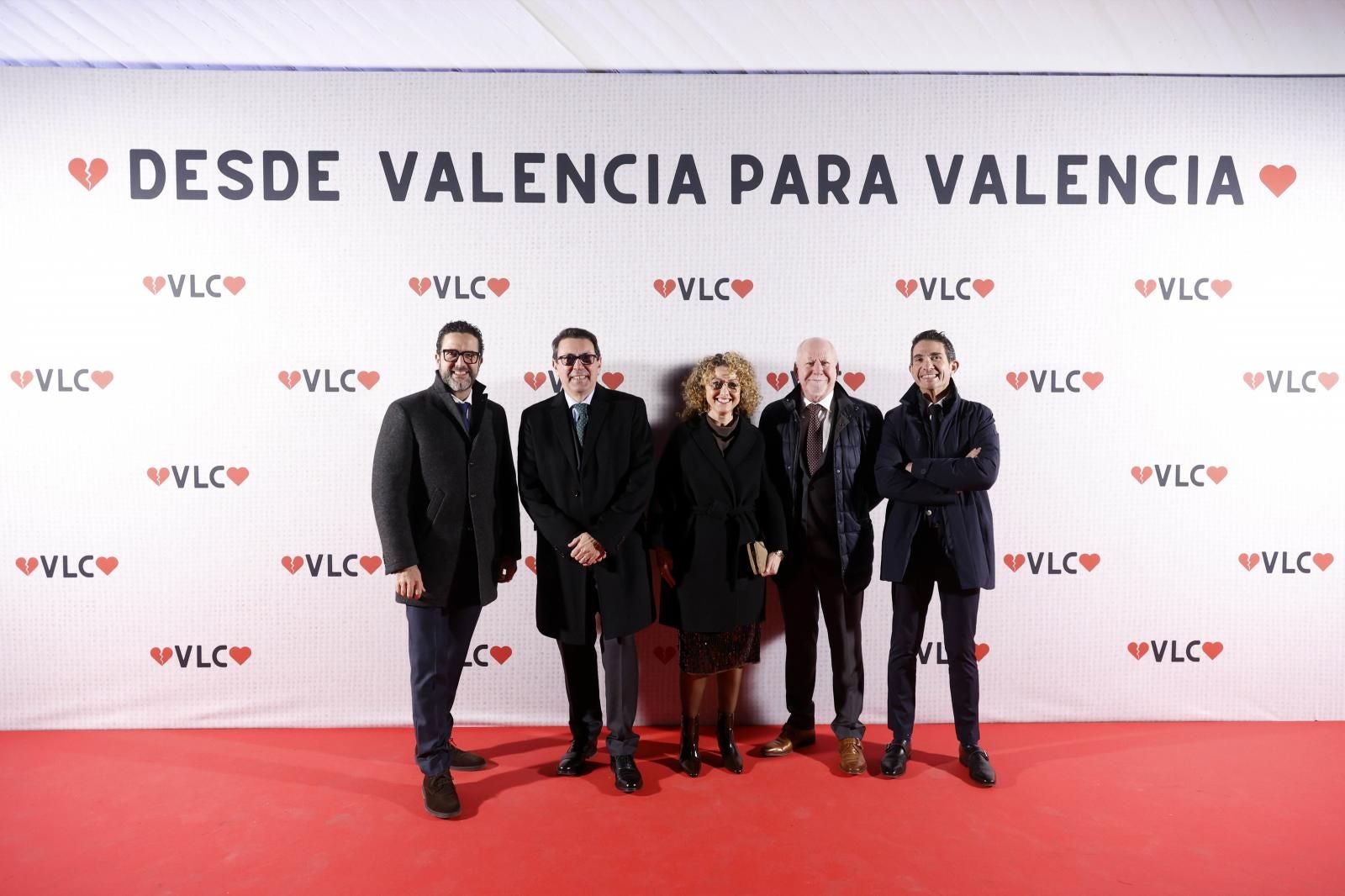 FOTOS | Cena solidaria &#039;Desde Valencia para Valencia&#039;