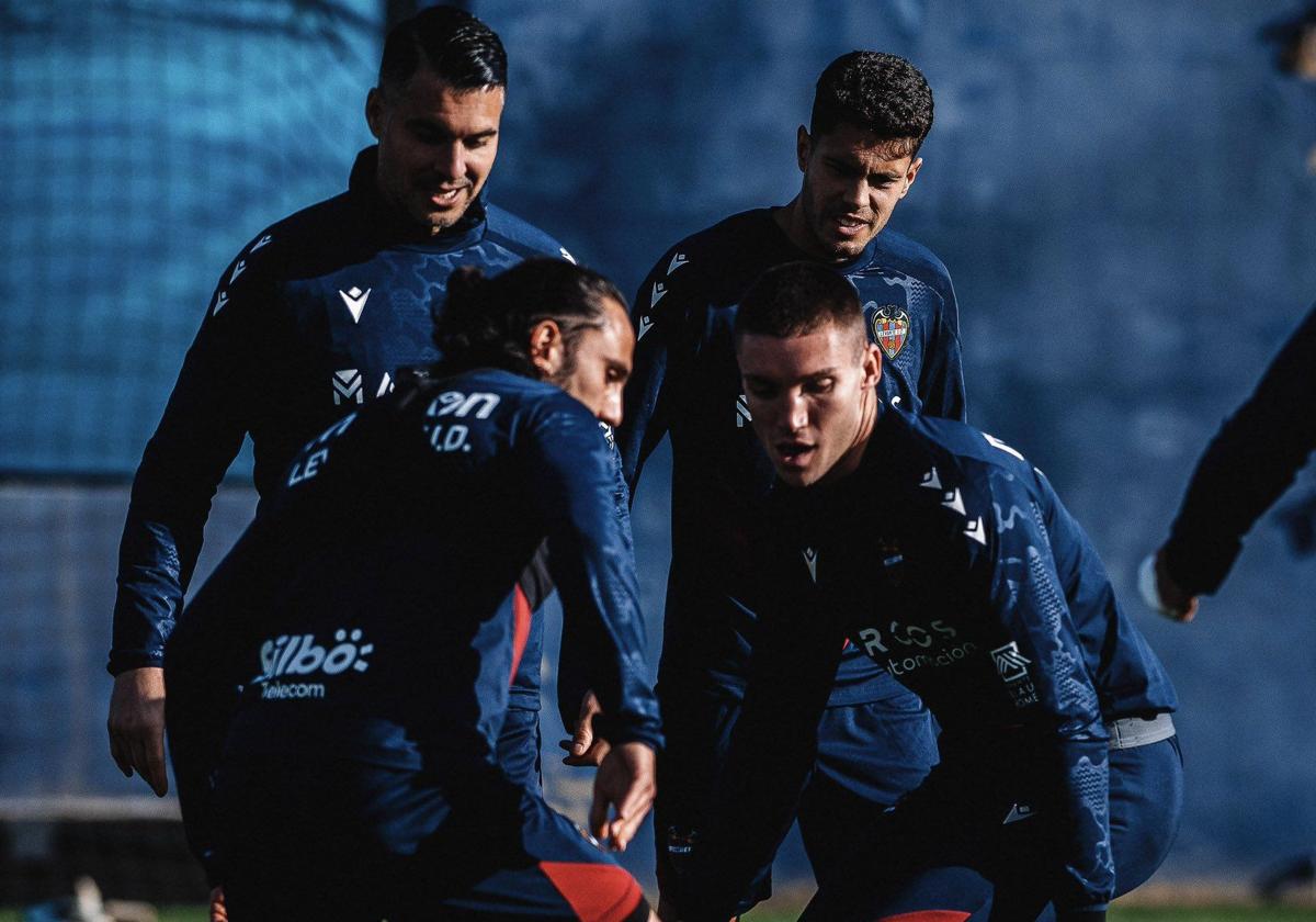 Un entrenamiento del Levante.