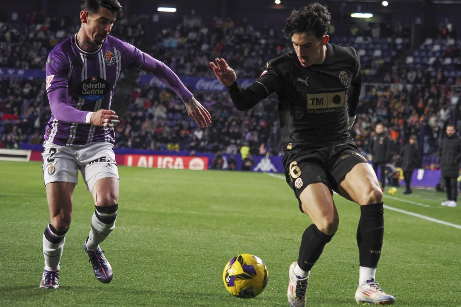 FOTOS | El Valencia CF pierde en Valladolid y ya es colista