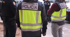 Agentes de la Policía.