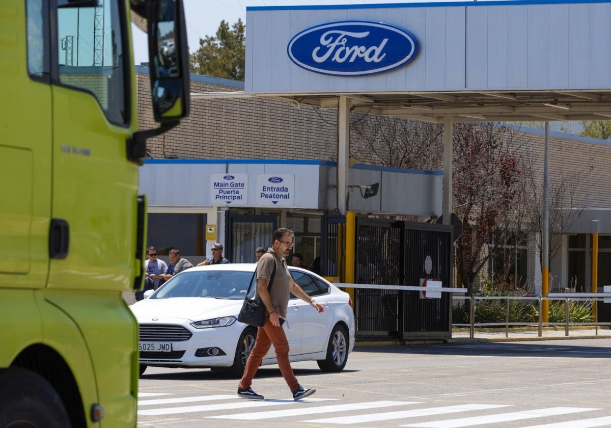 Exterior de la planta de Ford Almussafes.