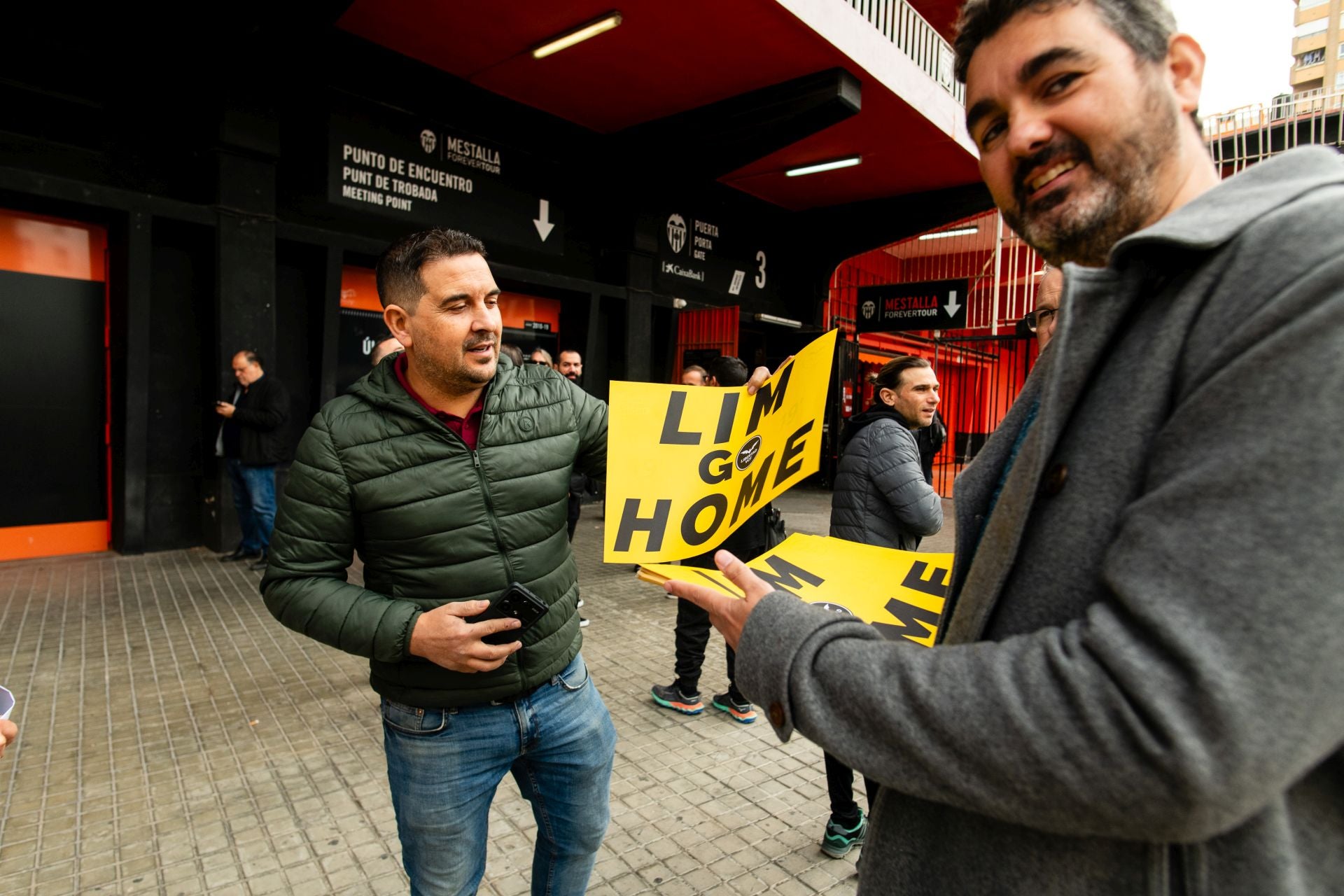 Tensión en la junta de accionistas del Valencia CF