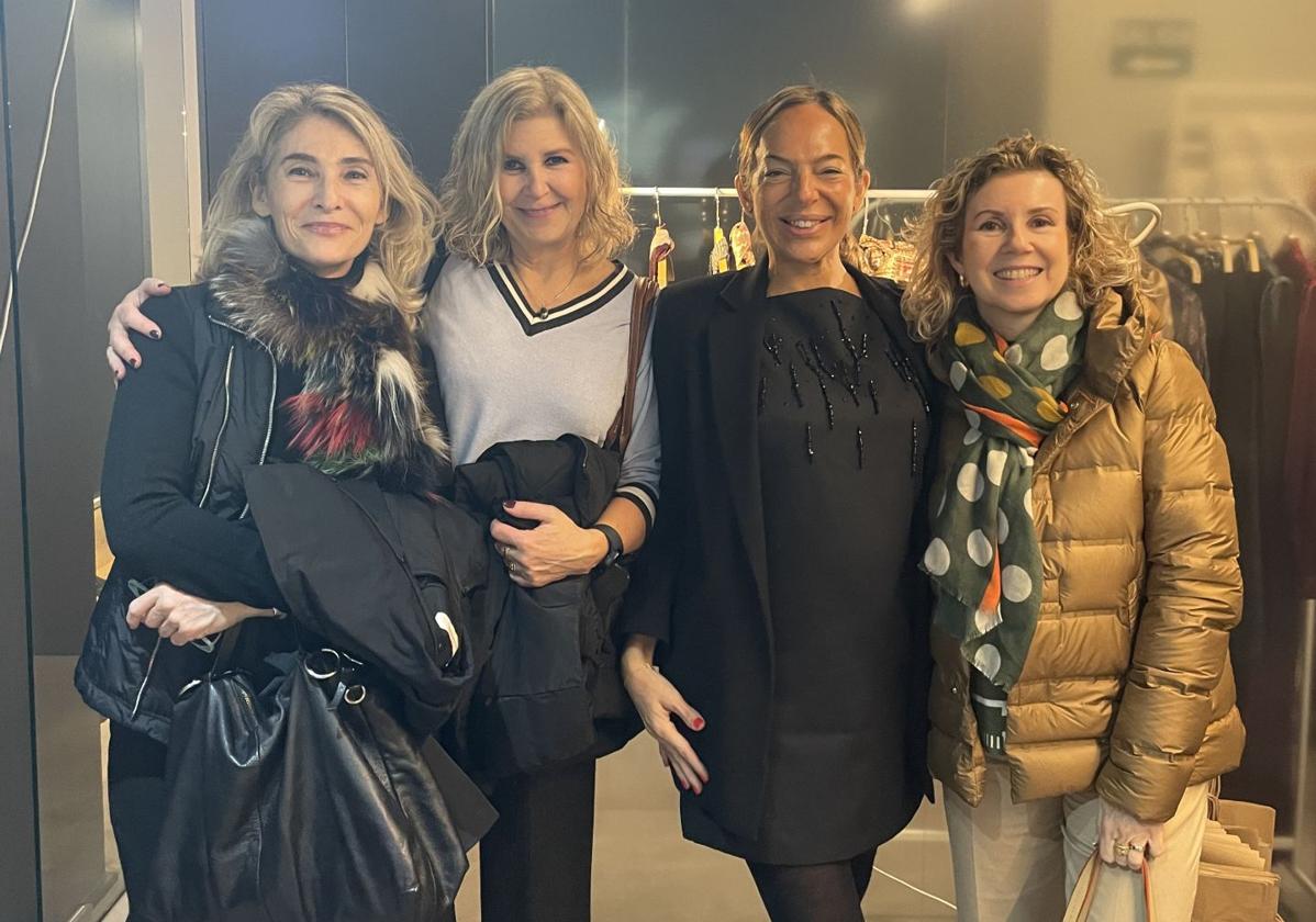 Begoña Basterra, Cristina García Tamarit, Paula Alcón y Chela García Tamarit.