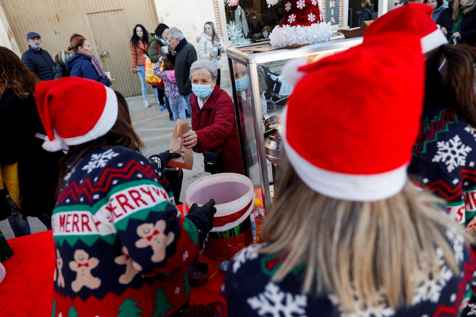 El chef José Andrés celebra la Navidad en Paiporta