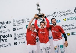 Héctor, Nacho i Pere Roc II, campions.