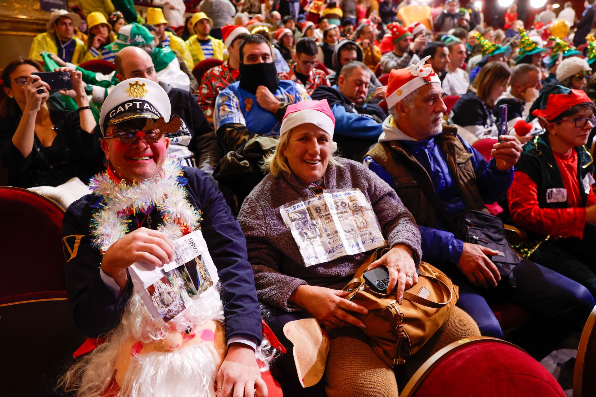 Las mejores imágenes del sorteo de la Lotería de Navidad en el Teatro Real