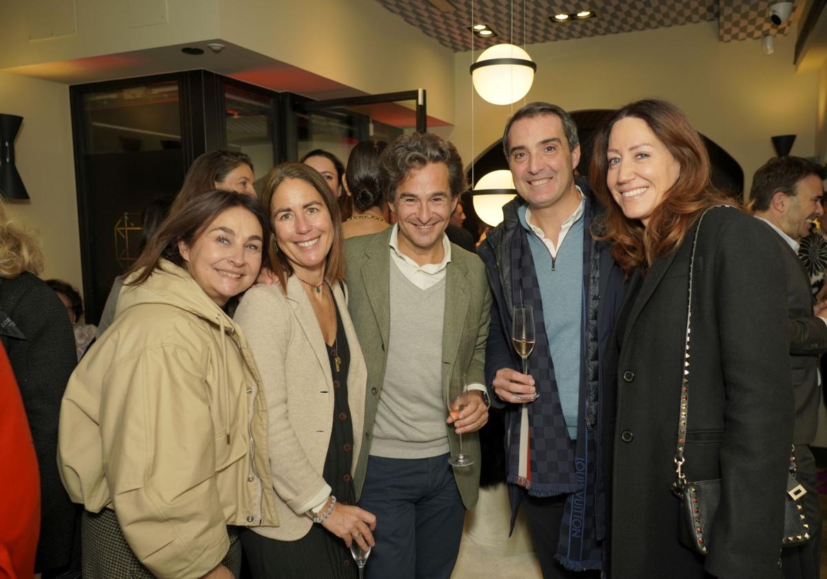 Paloma Tárrega, Bárbara de Prat, Yago Martos, Paco Bañó y Mari Carmen Bañuls.