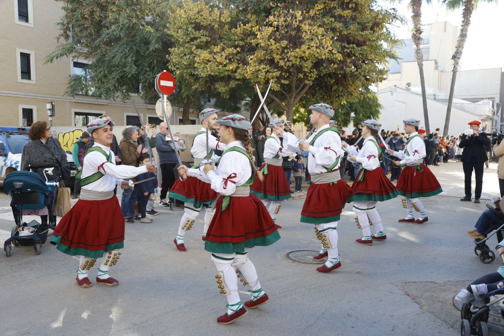 Fotos de la llegada del Olentzero a Massanassa