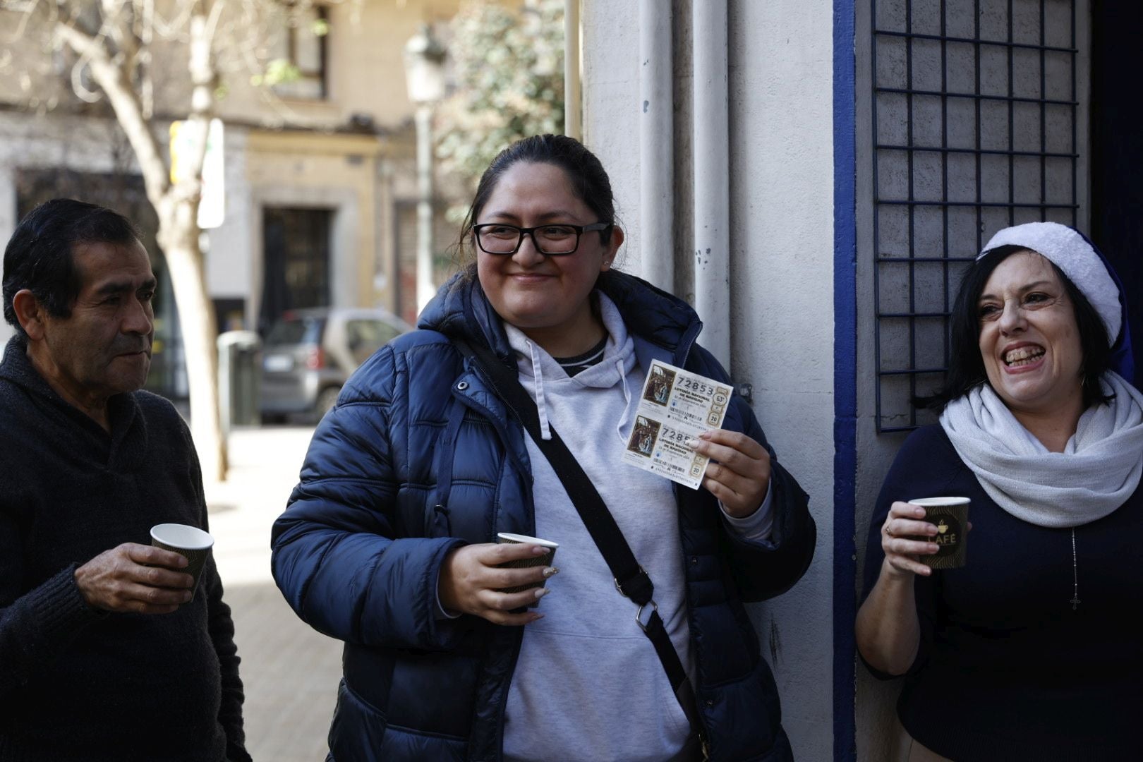 Valencia celebra el 5º premio, vendido en Matías Perelló