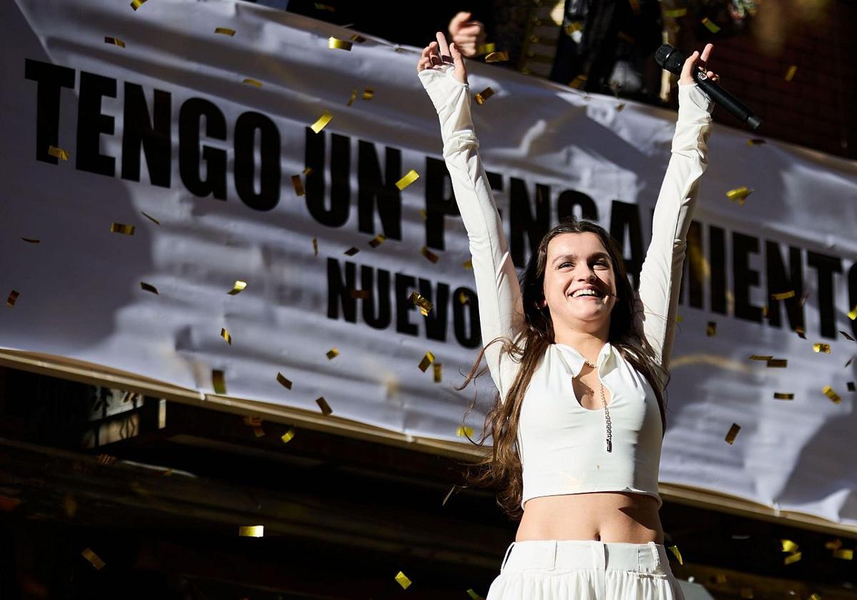 Amaia durante su actuación en 'La Revuelta'.