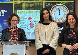 Sandra Navarro, en el centro.