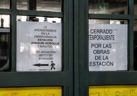 Uno de los comercios cerrados.