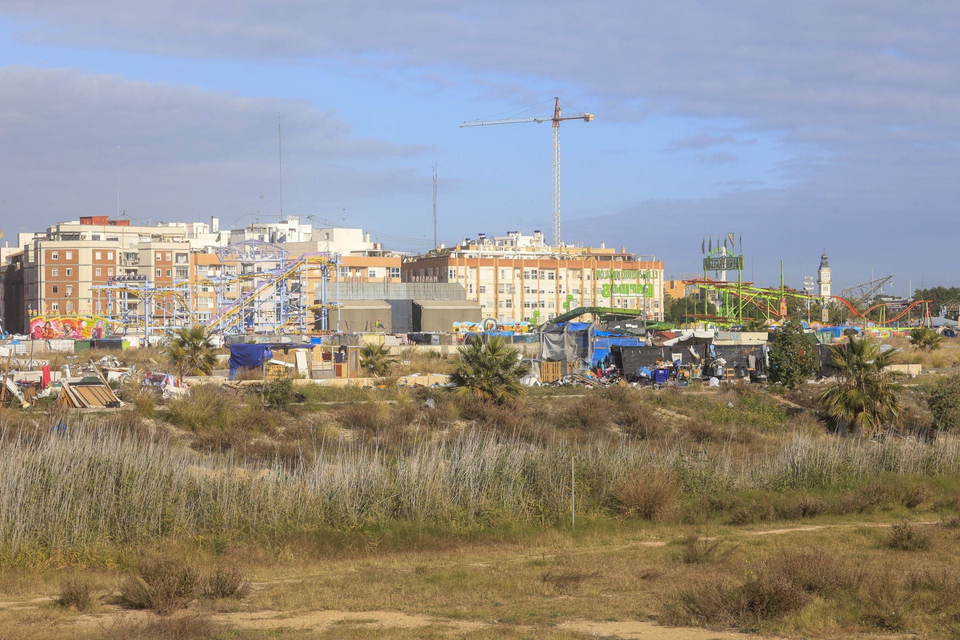 El riesgo de vivir al lado del mayor núcleo urbano de chabolas de Valencia