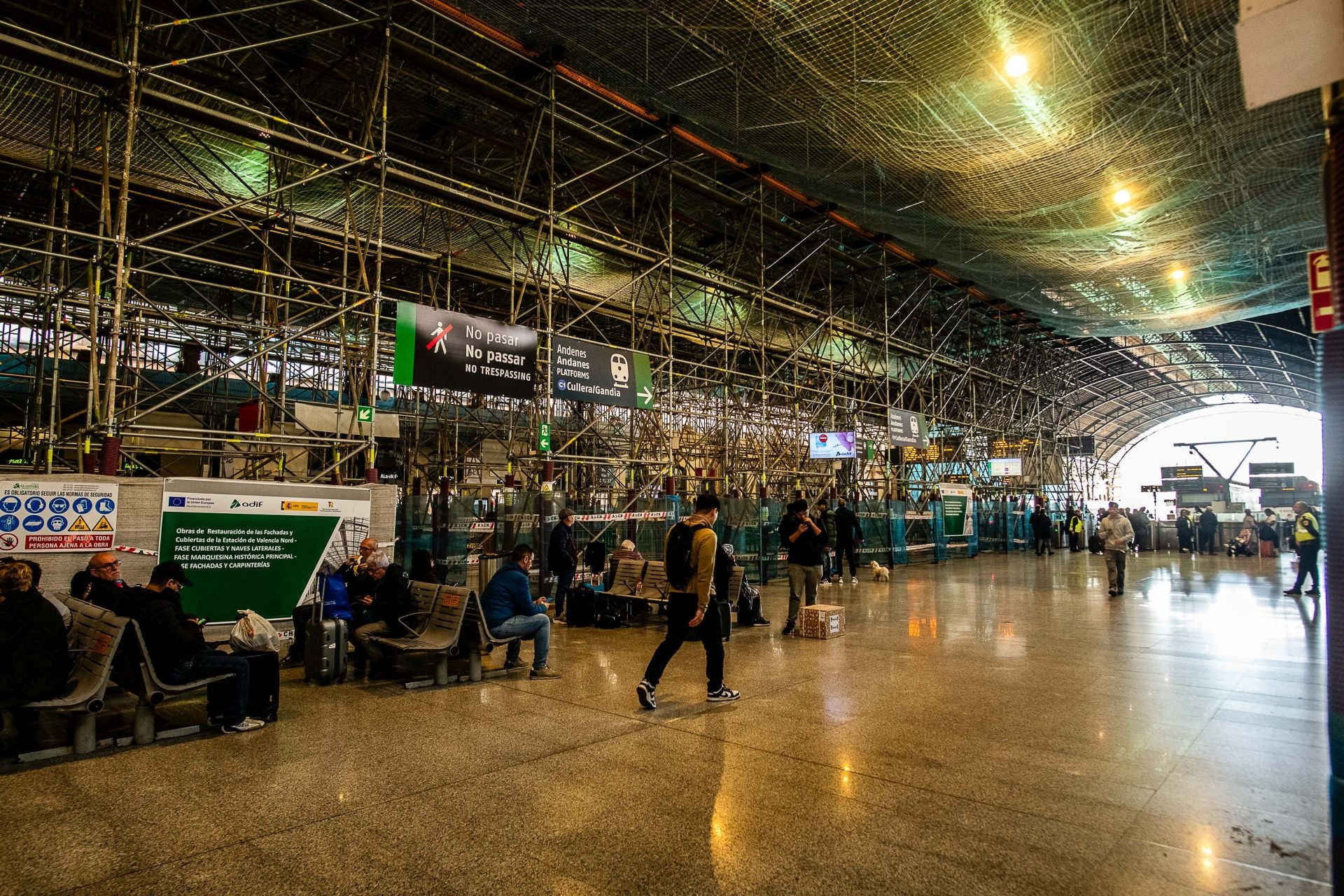 Ventas mínimas y comercios cerrados tras casi dos años de obras en la Estación del Norte