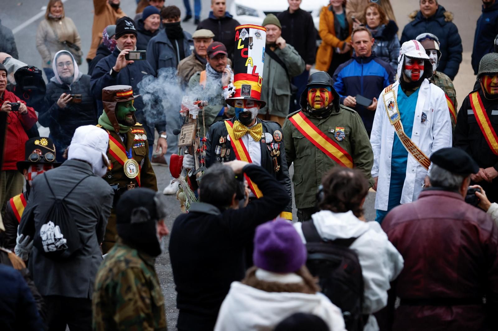 FOTOS | La batalla de els enfarinats vuelve a IBI