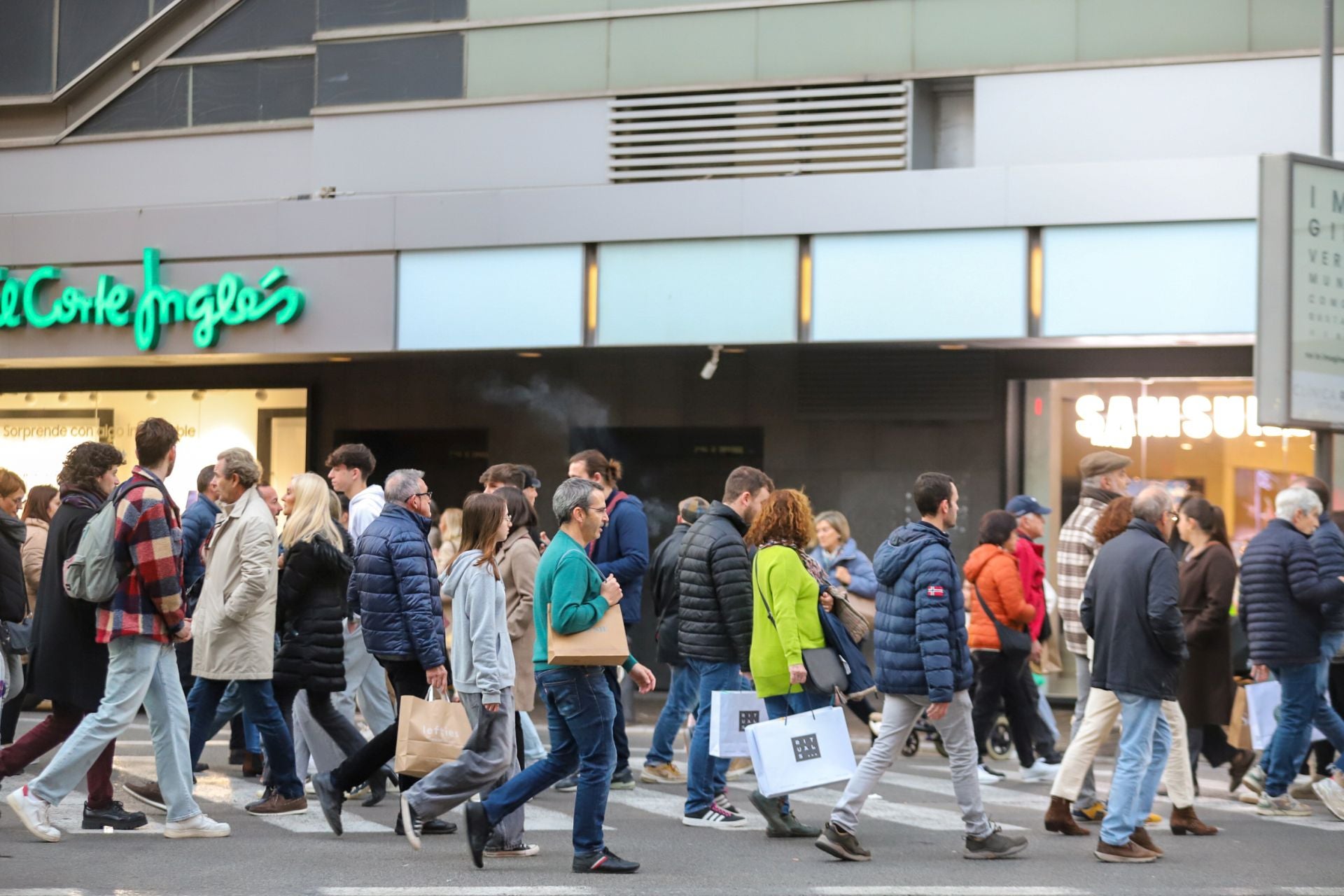 Compras navideñas y tardeo este sábado en Valencia