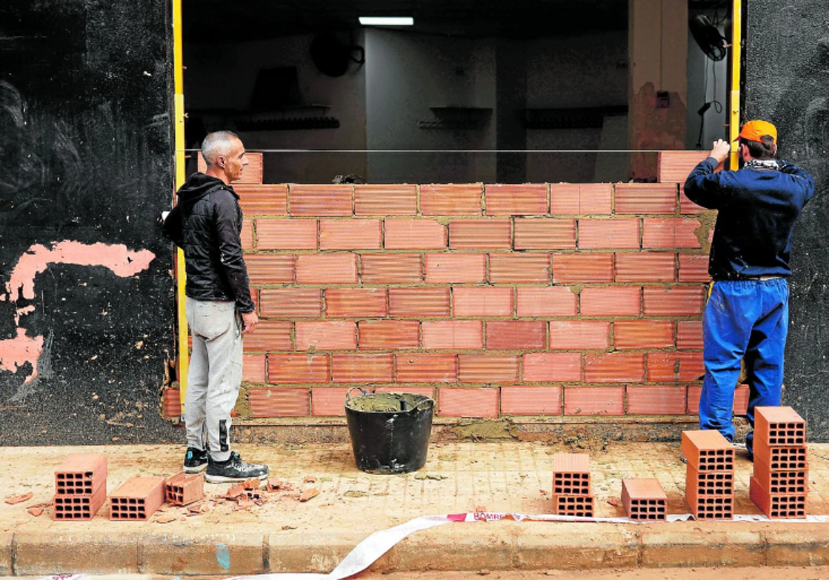 La falta de mano de obra se agrava con la cantidad de demanda de reparaciones.