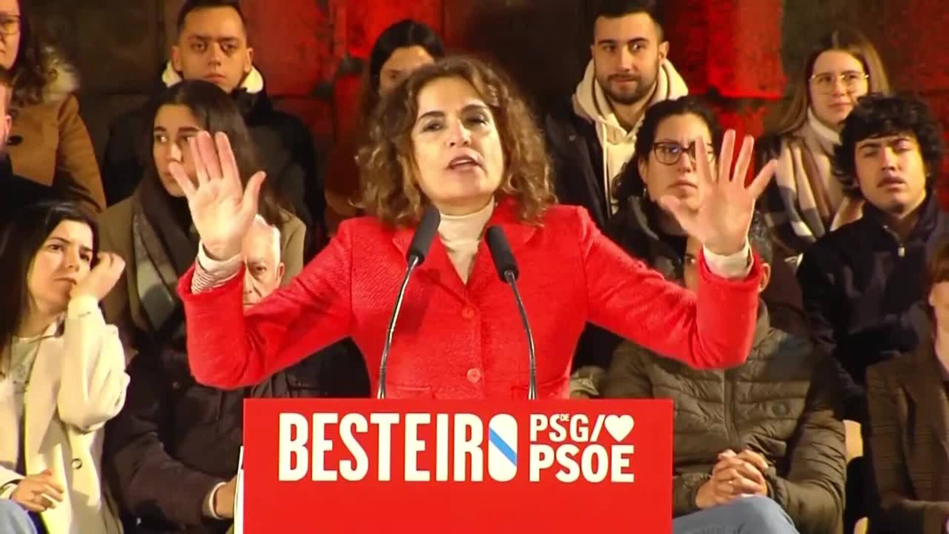 Montero reprocha a Feijóo que vuelva a Bruselas "hablar mal de España"