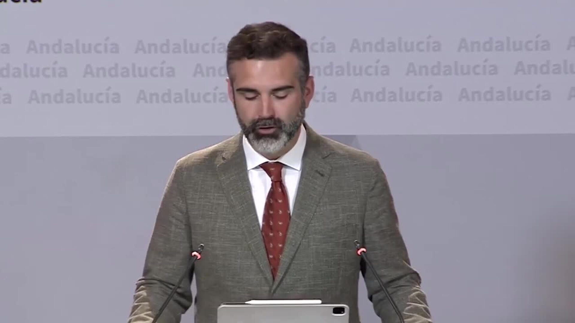 Andalucía reivindica el encuentro Moreno-Page como símbolo para alcanzar acuerdos