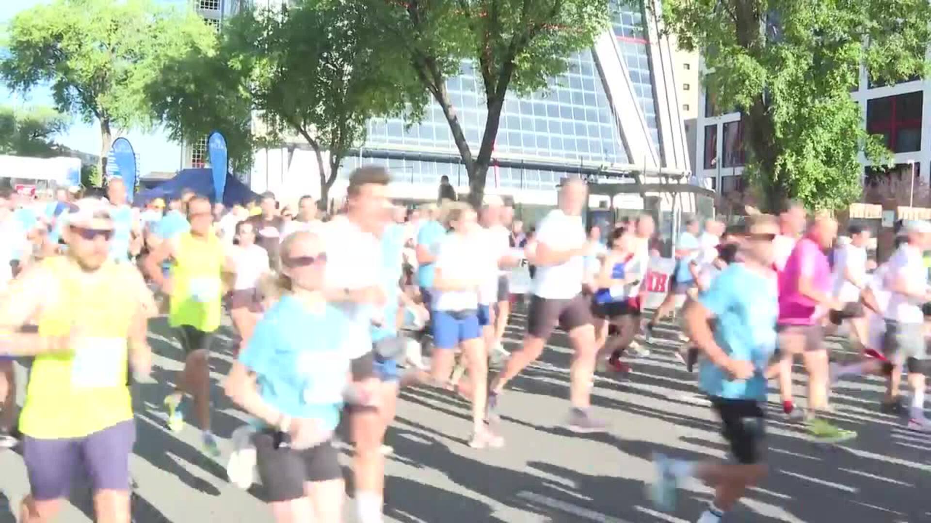 Más de 7.000 corredores participan en la XVª edición de la carrera 'Norte Vs Sur' en Madrid