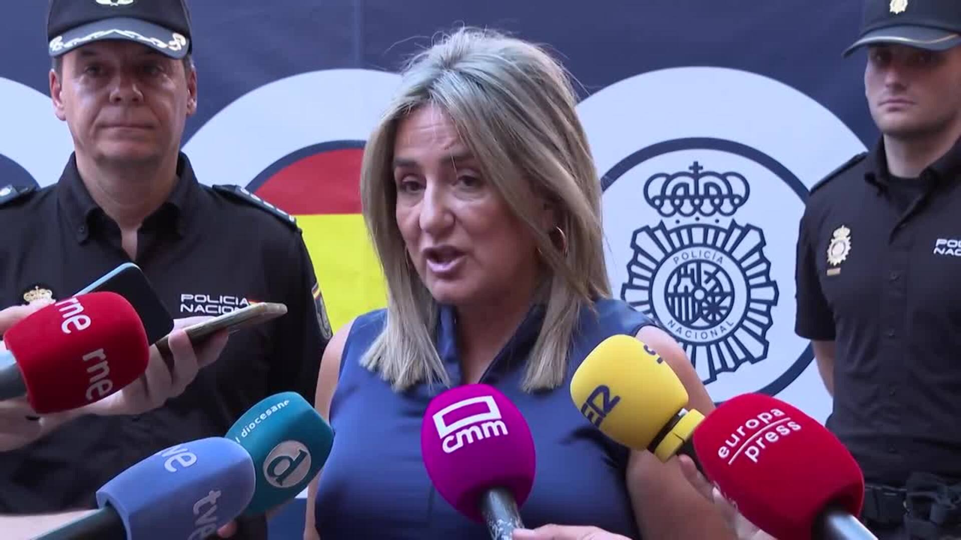 Tolón conoce los nuevos drones de la Policía Nacional para C-LM