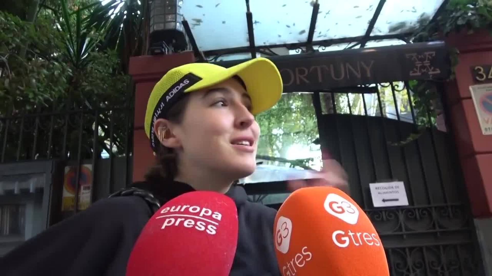 Alba Díaz e Israel Bayón se vuelcan con los afectados por la DANA