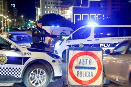 Policía Local, durante un control en Valencia.
