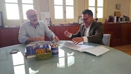 La firma en Pedreguer de la cesión de uso del terreno.