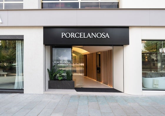 Fachada de una tienda de Porcelanosa.