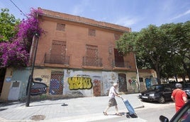 Alquería de la calle Asturias, en el barrio de Penyarroja.