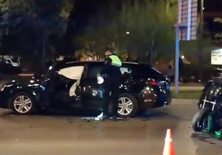 Un motorista, herido grave en la avenida del Cid