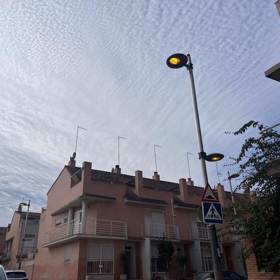 Farola en una calle de Alfafar.