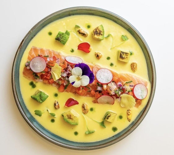 Tiradito de salmón