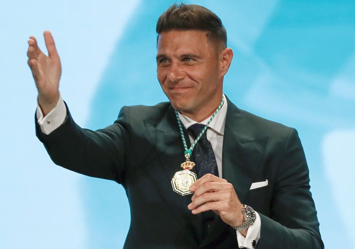 Joaquín Sánchez recibió en 2020 la medalla de Andalucía del Deporte.