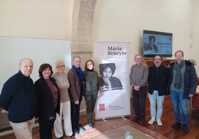 Los responsables de la Acadèmia Valenciana de la Llengua han presentado este jueves el homenaje a Maria Beneyto.