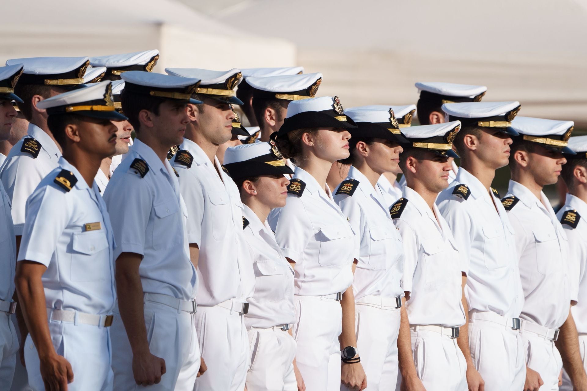 Leonor llega a Tenerife a bordo de Elcano