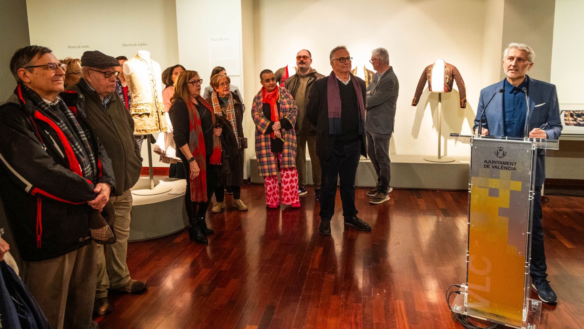 La espectacular colección de trajes de una ilustre familia valenciana