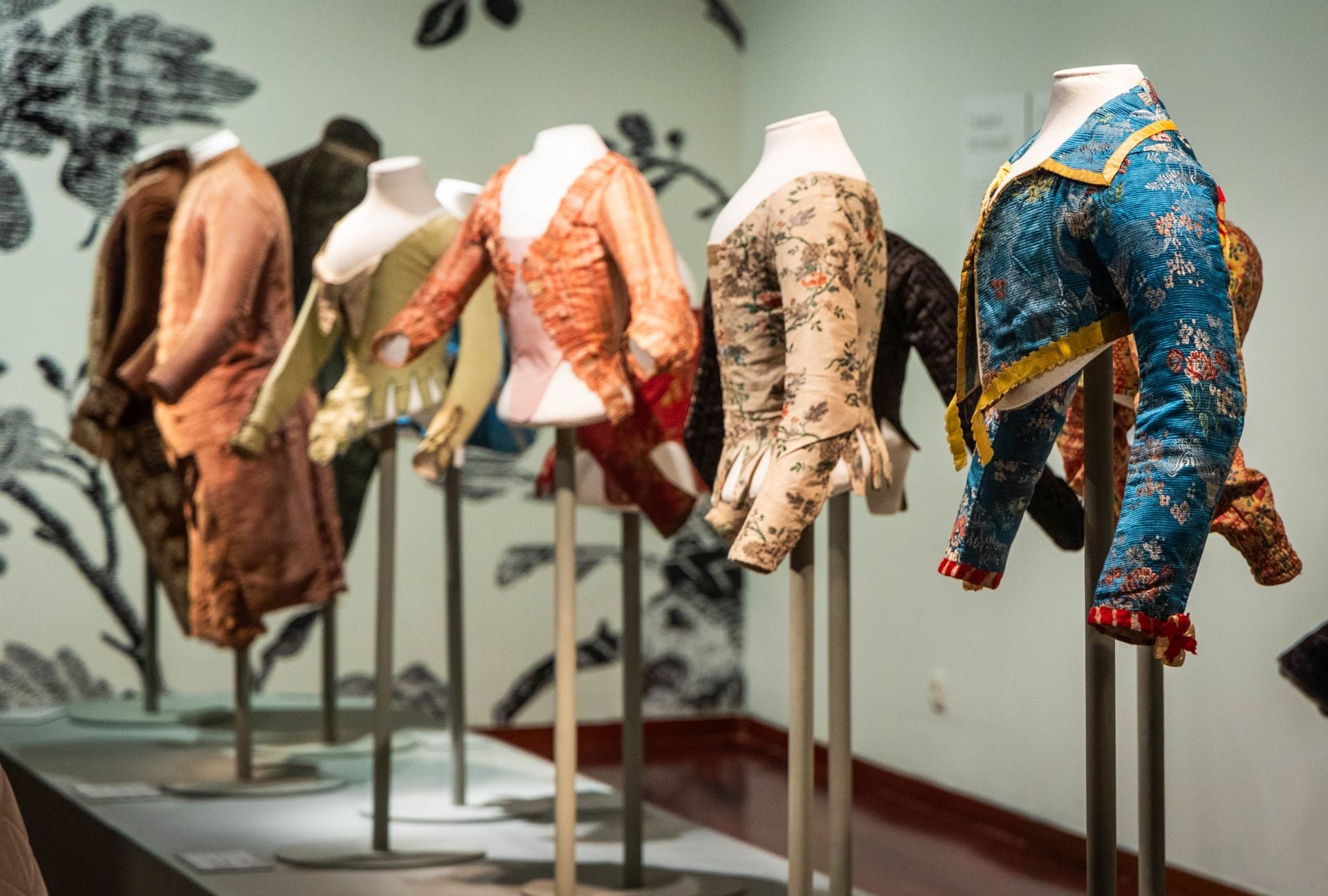 La espectacular colección de trajes de una ilustre familia valenciana