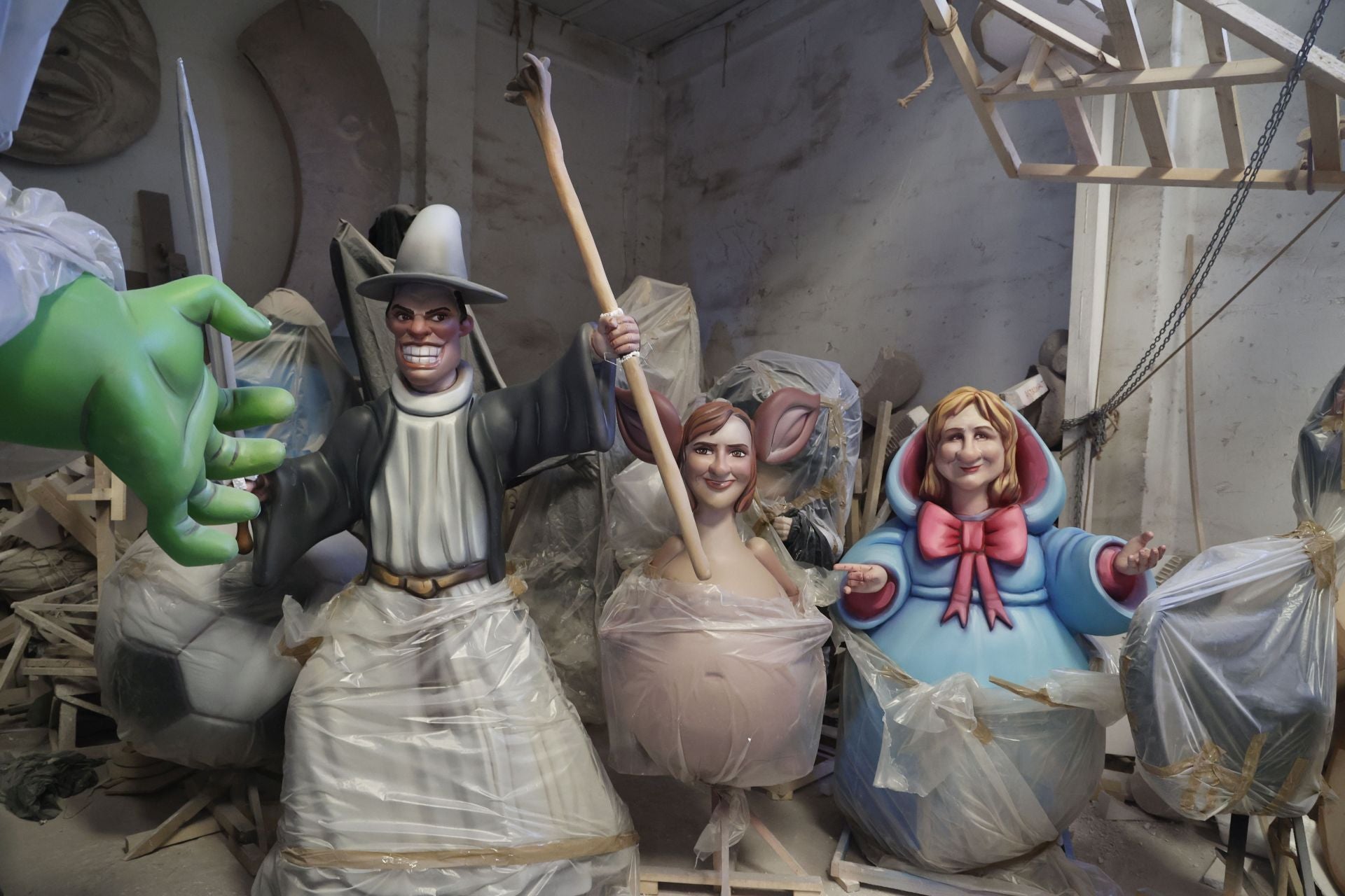 Fotos | Las fallas aceleran tras la dana