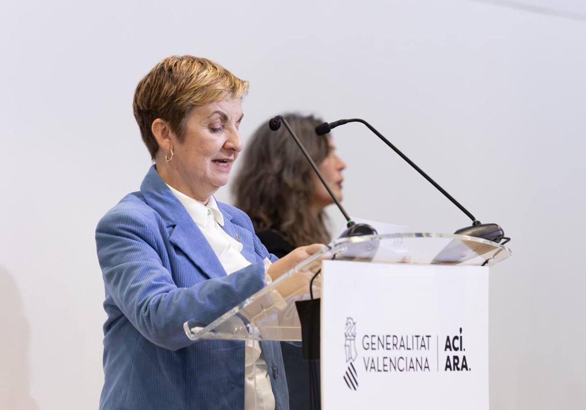 La consejera de Turismo, Marián Cano, durante la presentación del balance anual en Fitur.