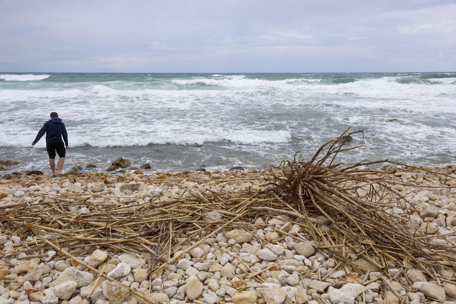 FOTOS | Los efectos de la dana en las playas valencianas