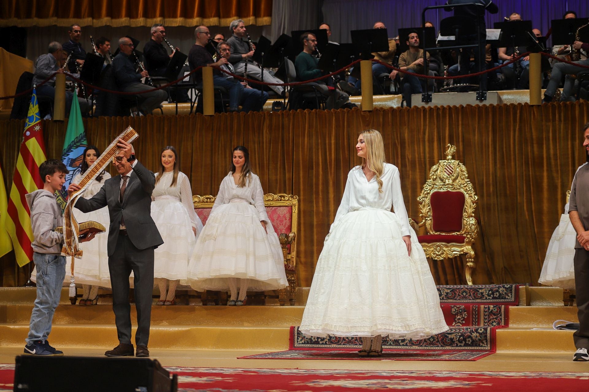 Ensayo de la exaltación de la fallera mayor de Valencia