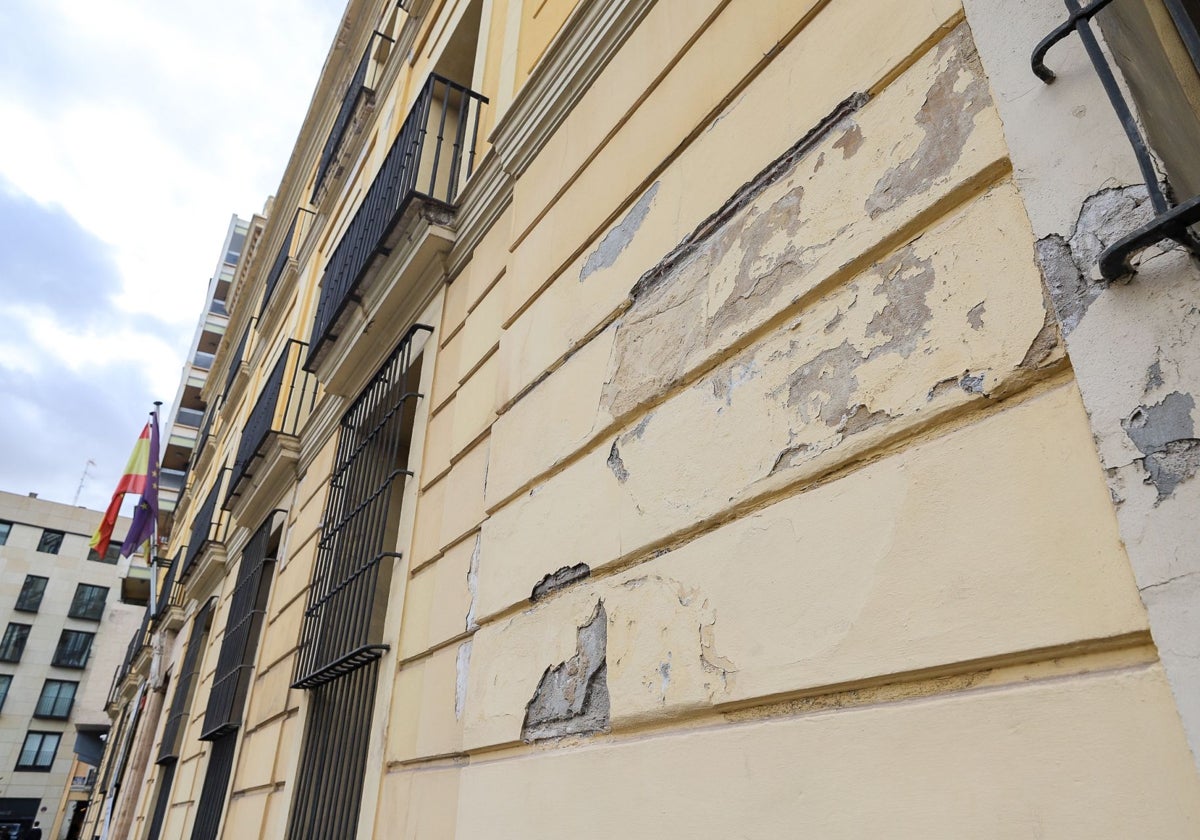 Detalle de la fachada del Palacio Cervelló.